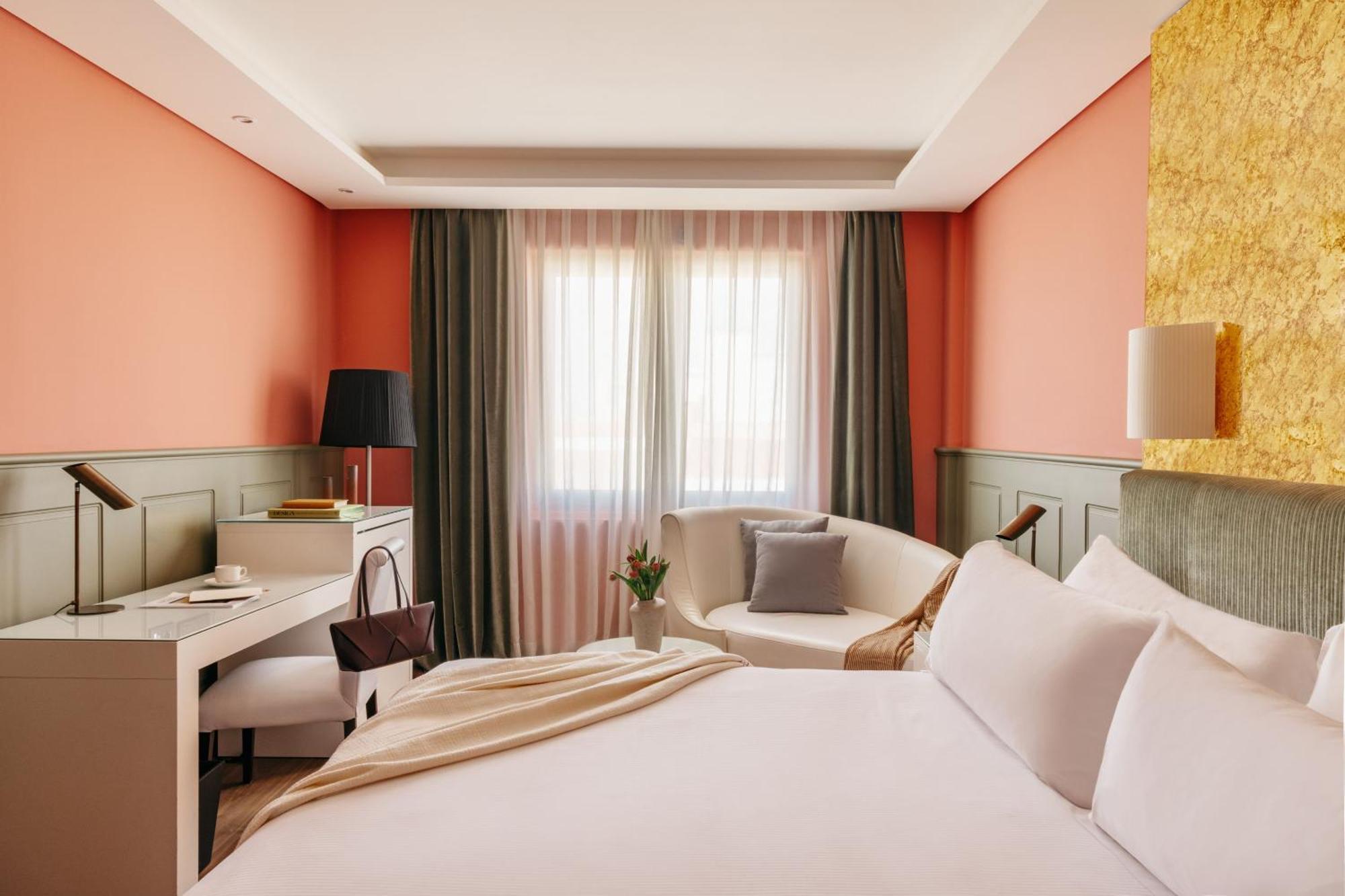 Premium Room City View Red Level