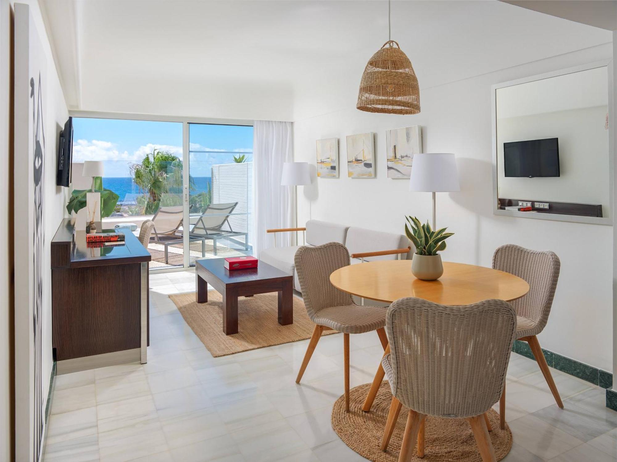 Suite Ocean Front Whirlpool