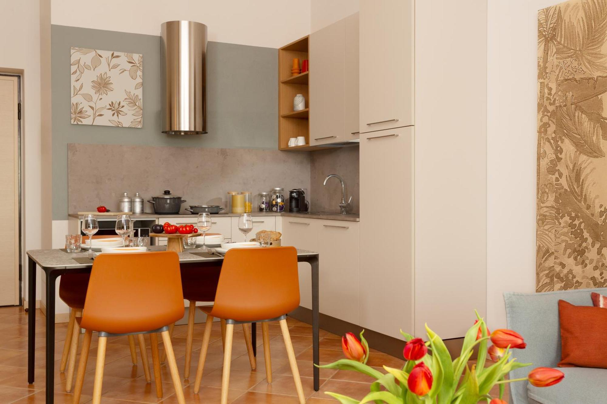 One-Bedroom Apartment Balcony or Terrace Lake View