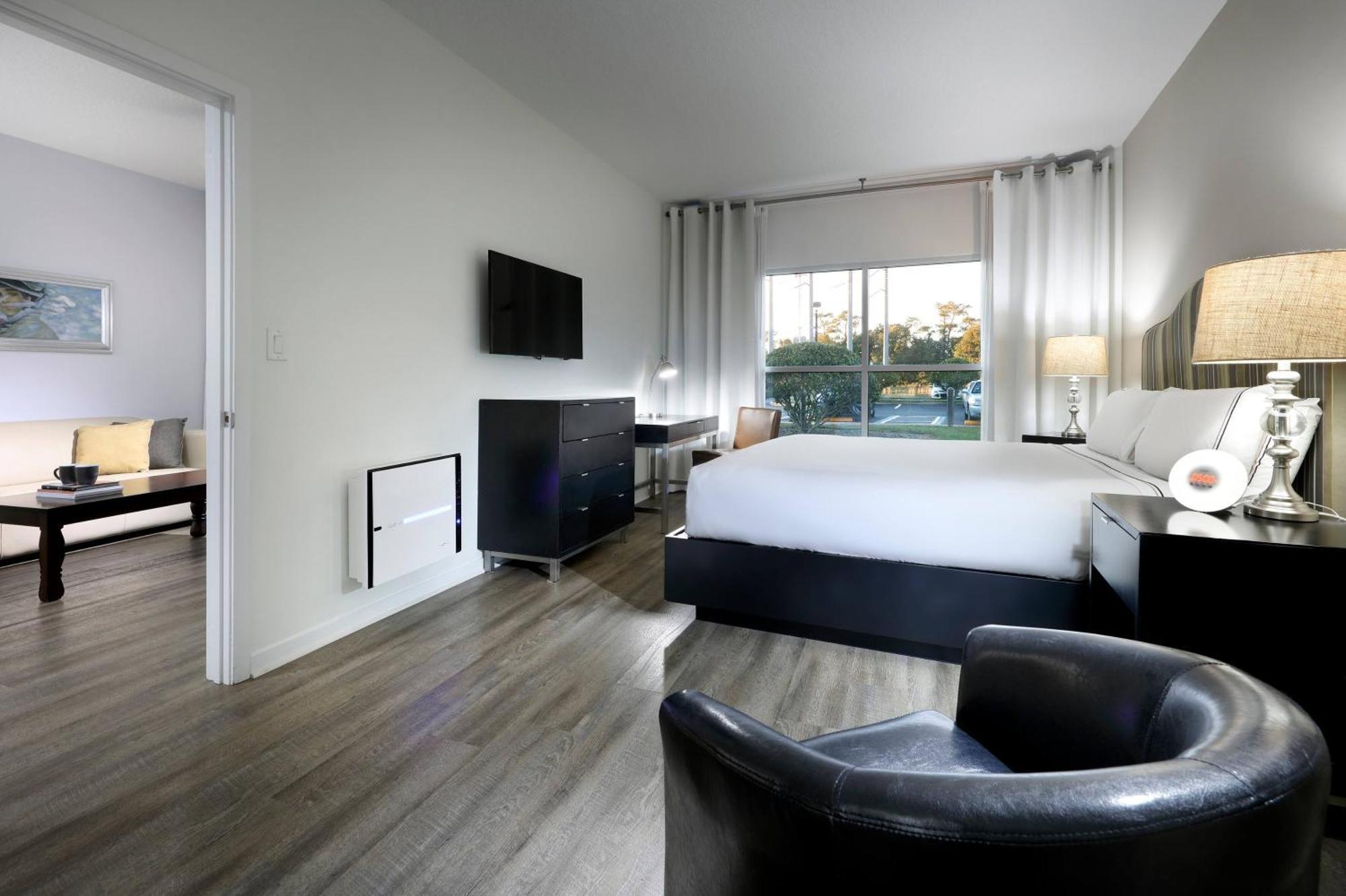 Two Bedroom Master Suite King Bed