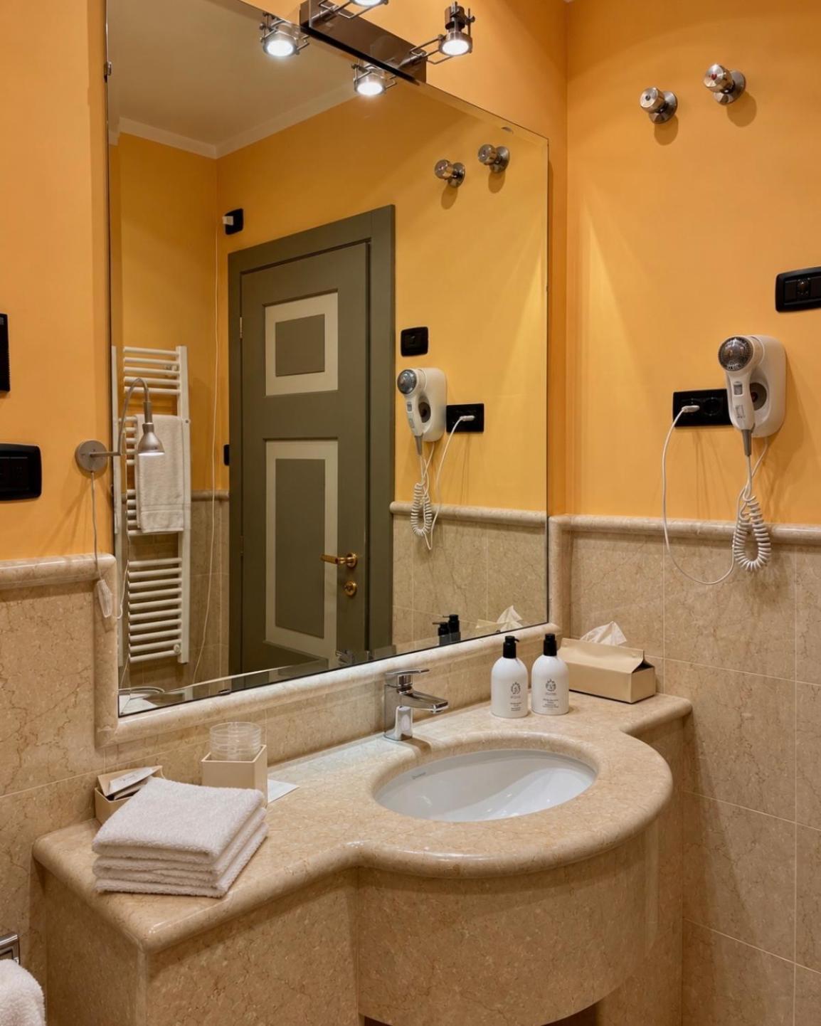 Double Room Lake View