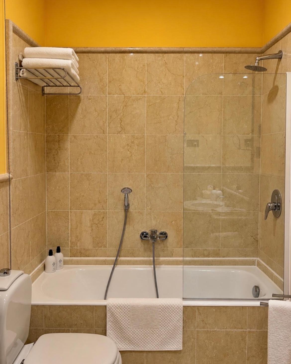 Double Room Lake View