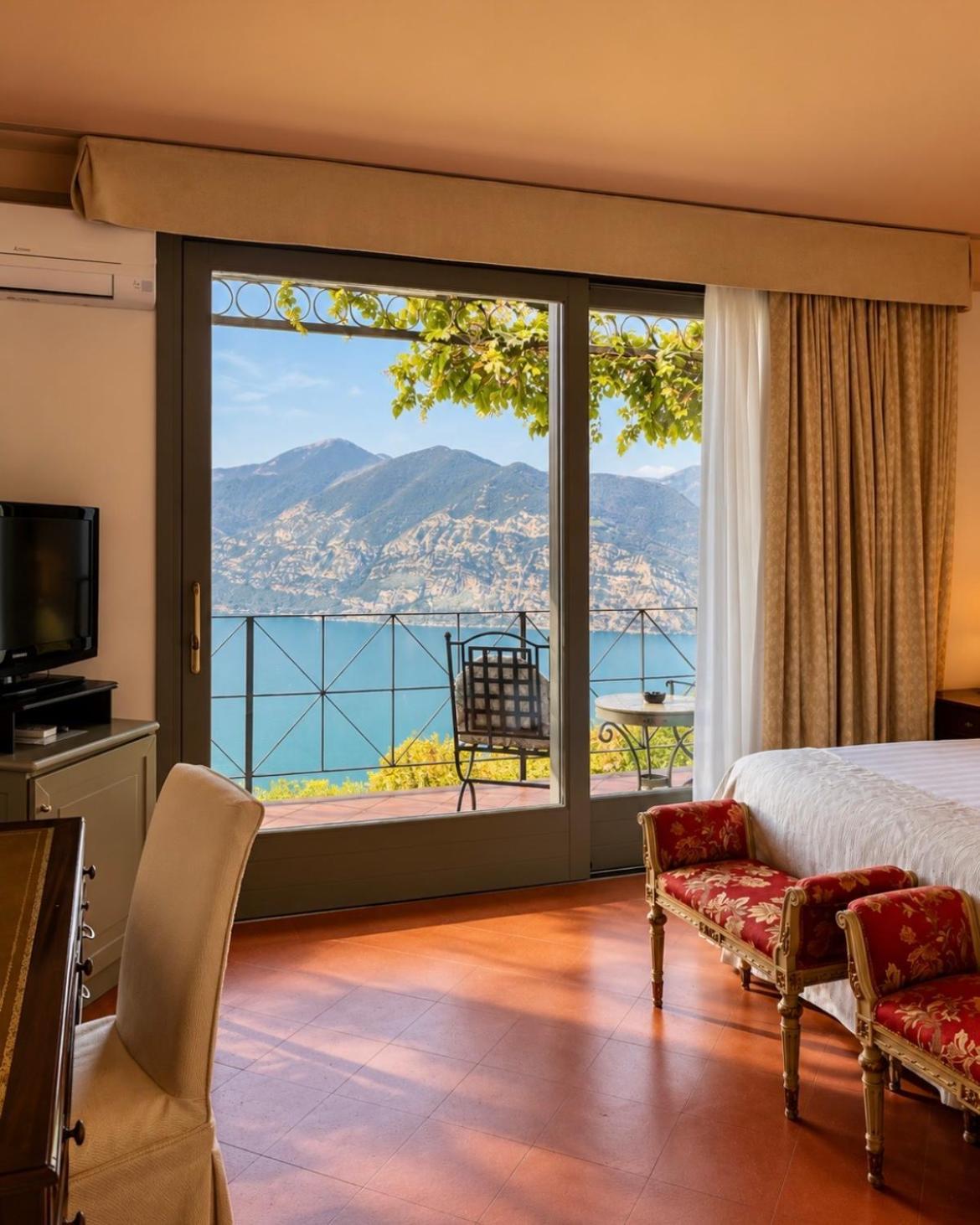 Double Room Lake View