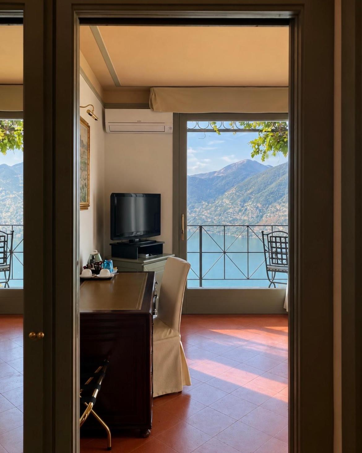 Double Room Lake View