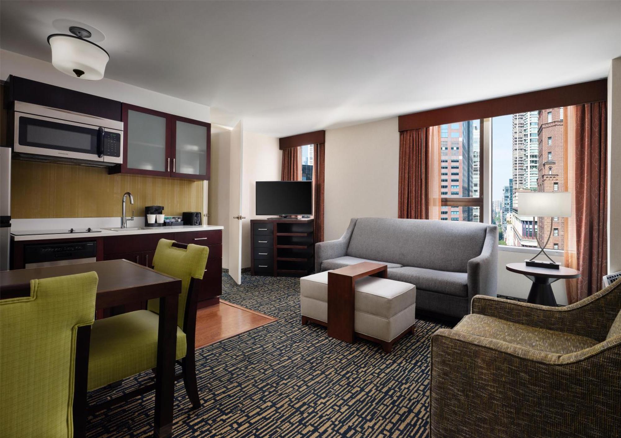 One-Bedroom King Suite