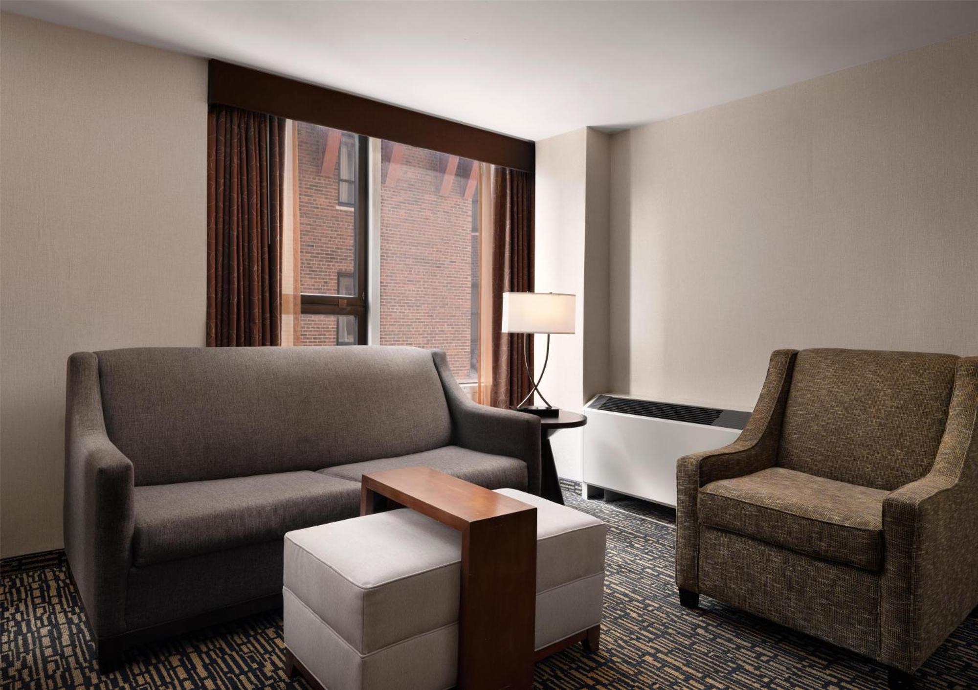 King Studio Suite
