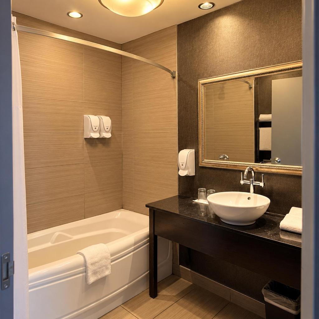 Economy Queen Room