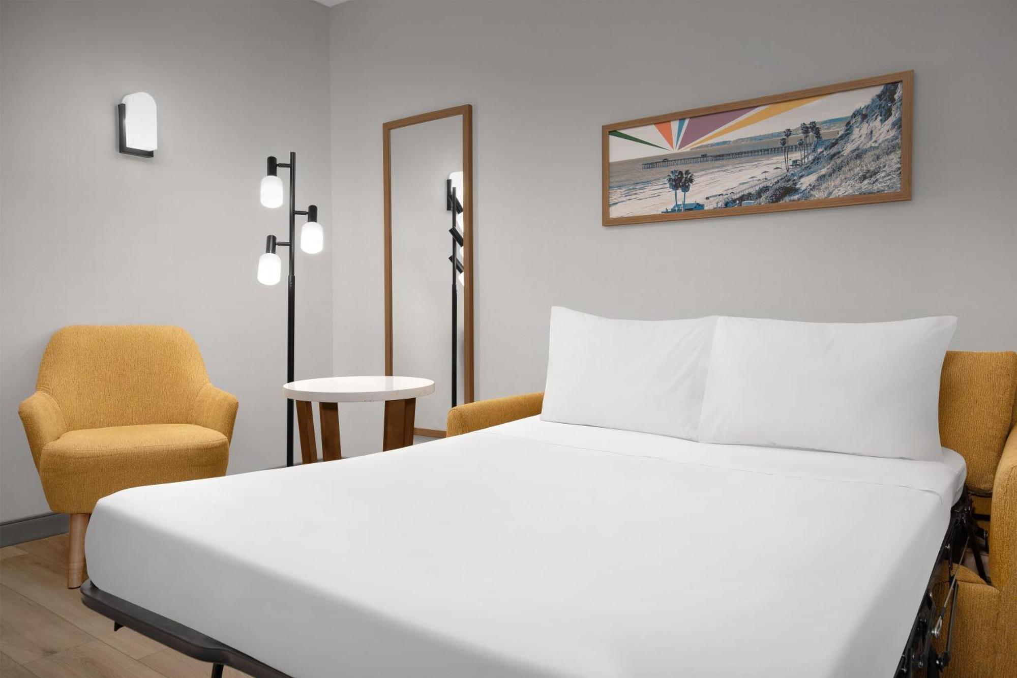 One-Bedroom King Suite Non-Smoking