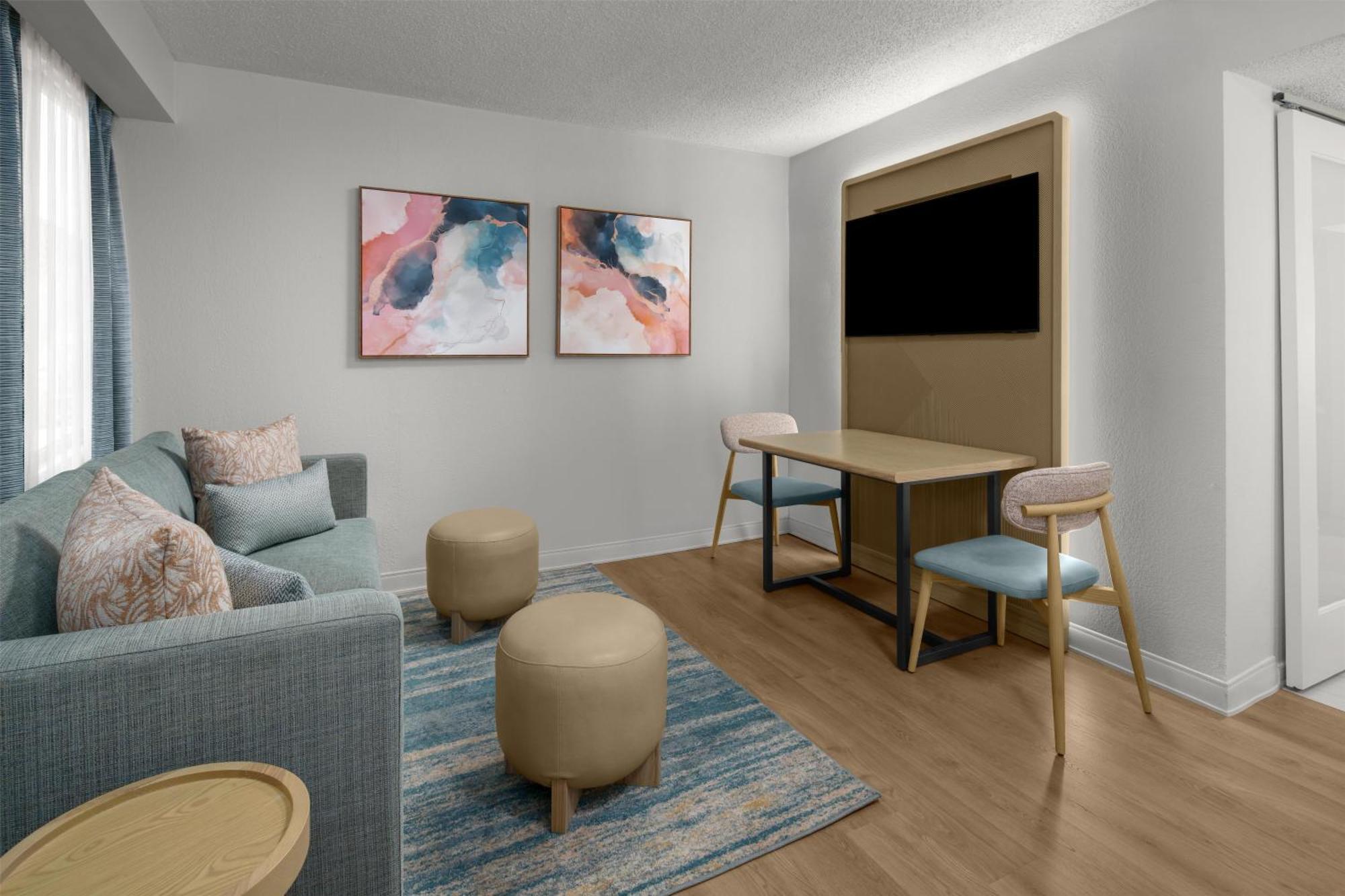 One-Bedroom Suite Two Double Beds Hearing Accessible
