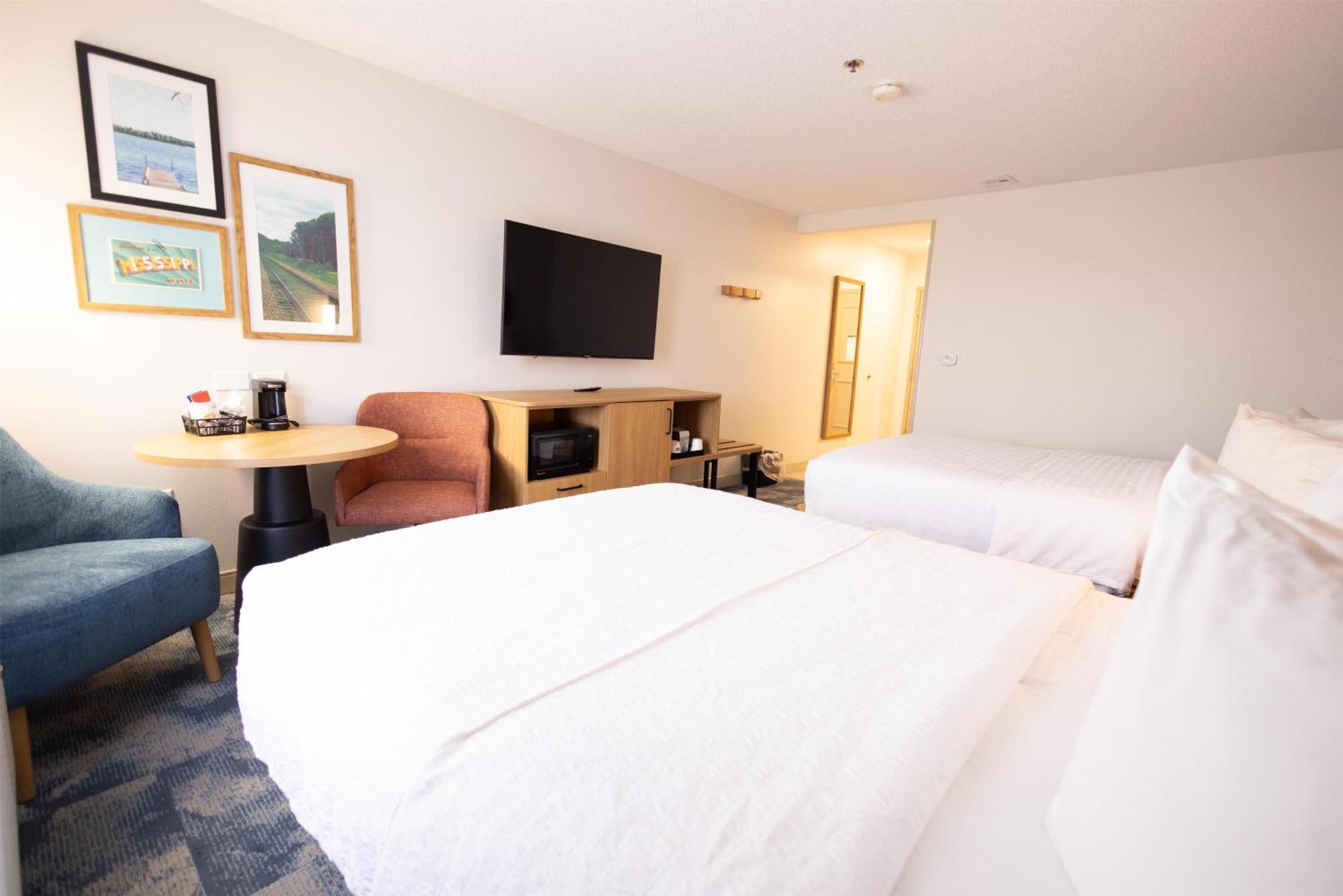 Room Two Queen Beds Non-Smoking