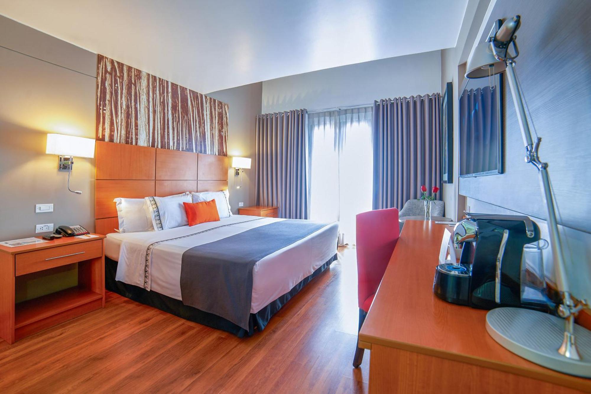Superior King Room