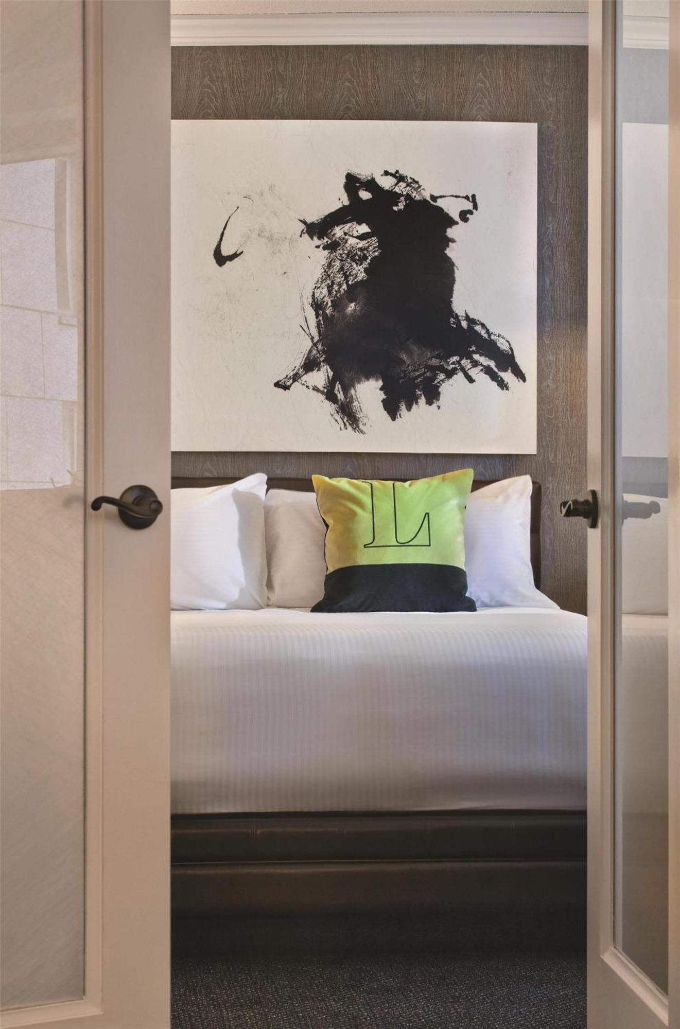 Deluxe King Suite Hearing Accessible