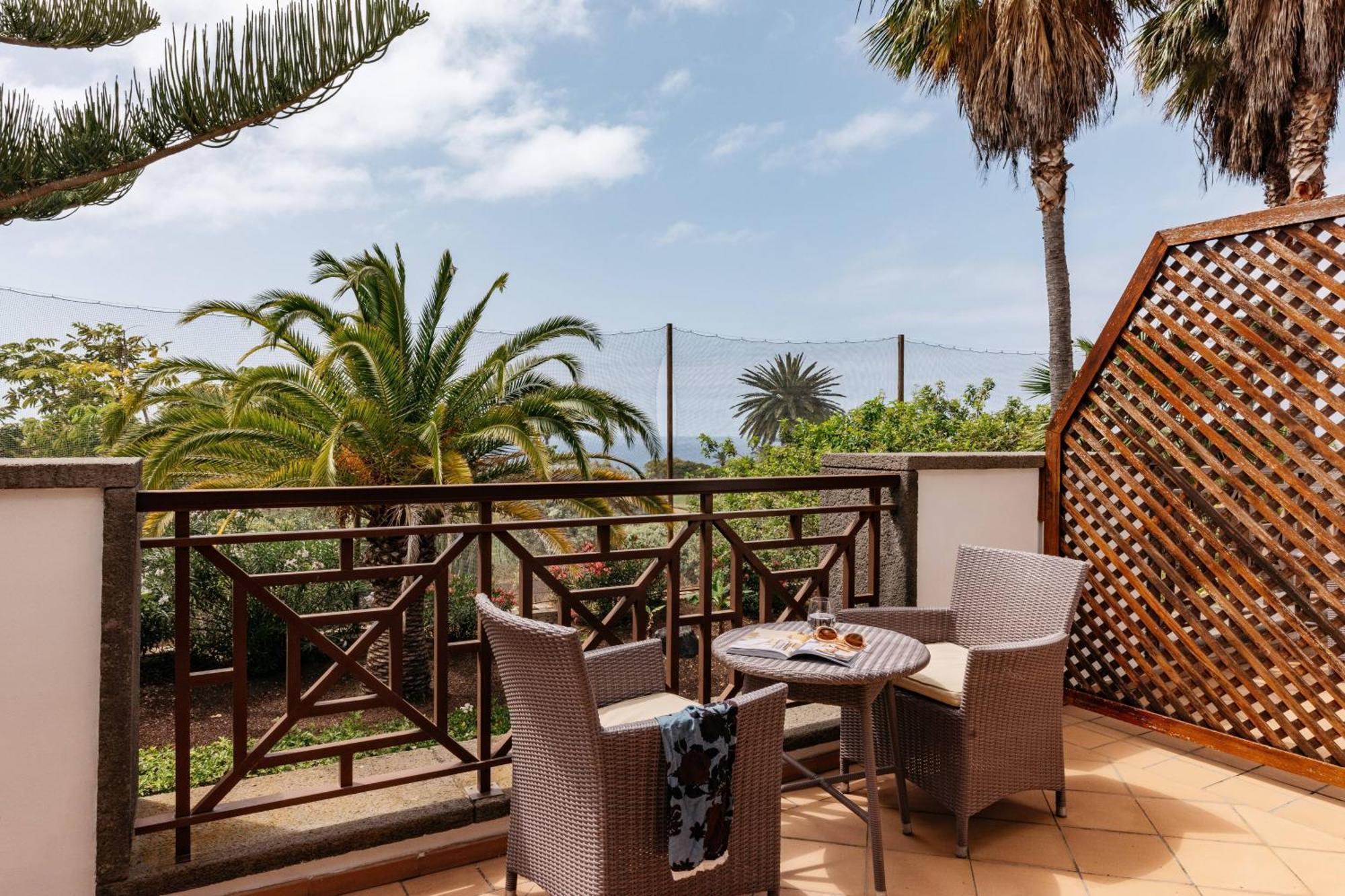 Singular Junior Suite Golf View