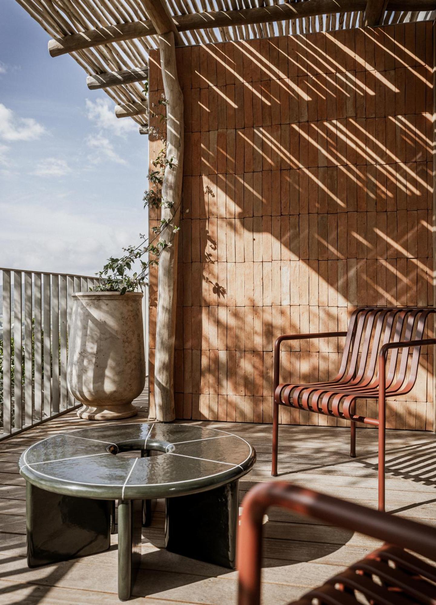 Garden Room Sea View