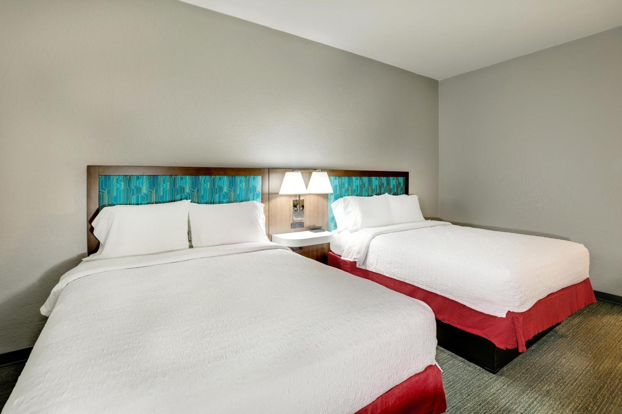 Queen Room Two Queen Beds