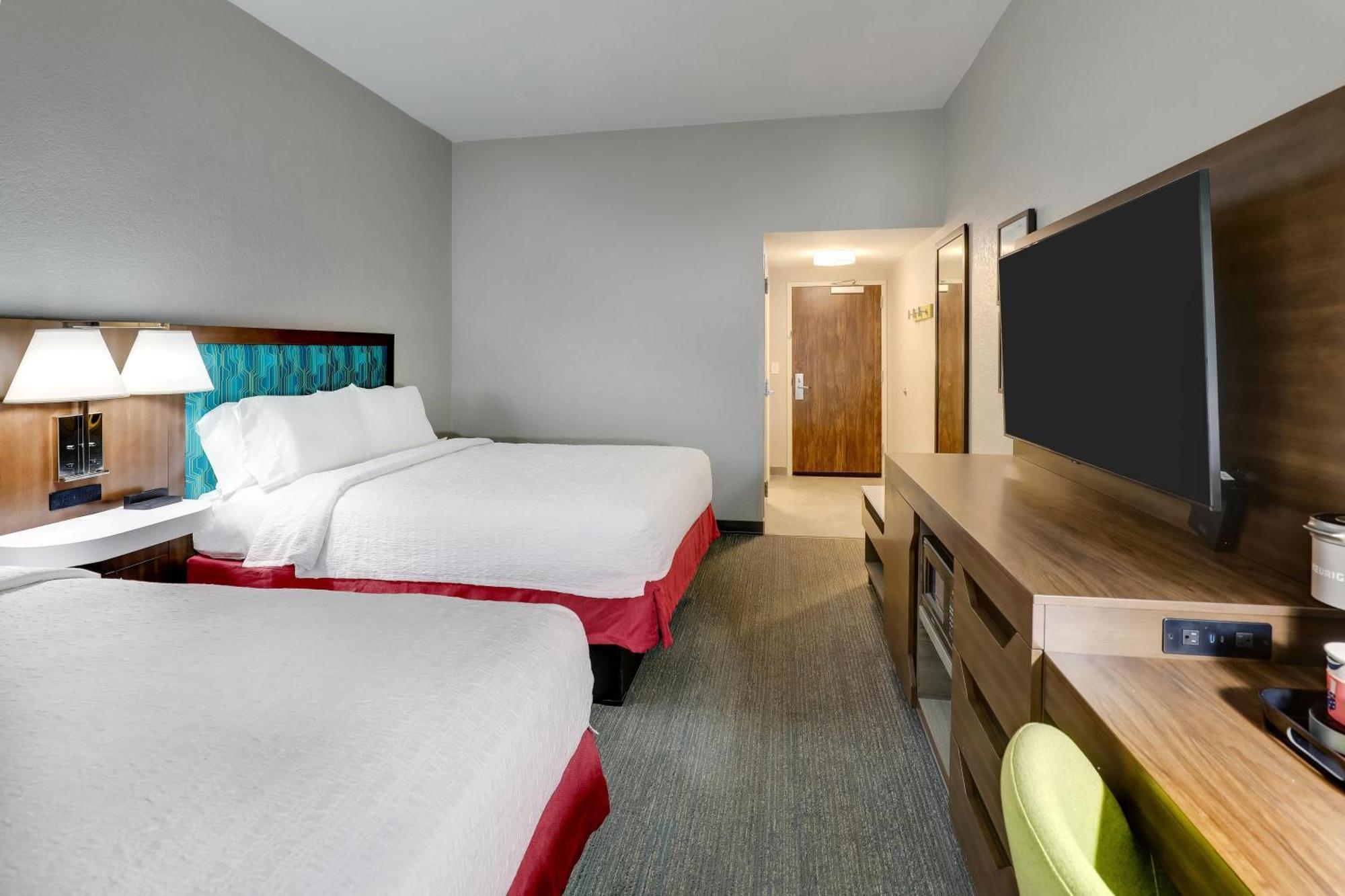 Queen Room Two Queen Beds