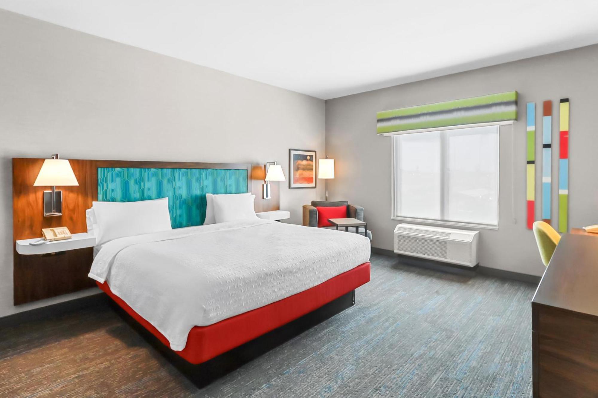 King Room Accessible Tub Mobility Hearing Access or Non-Smoking