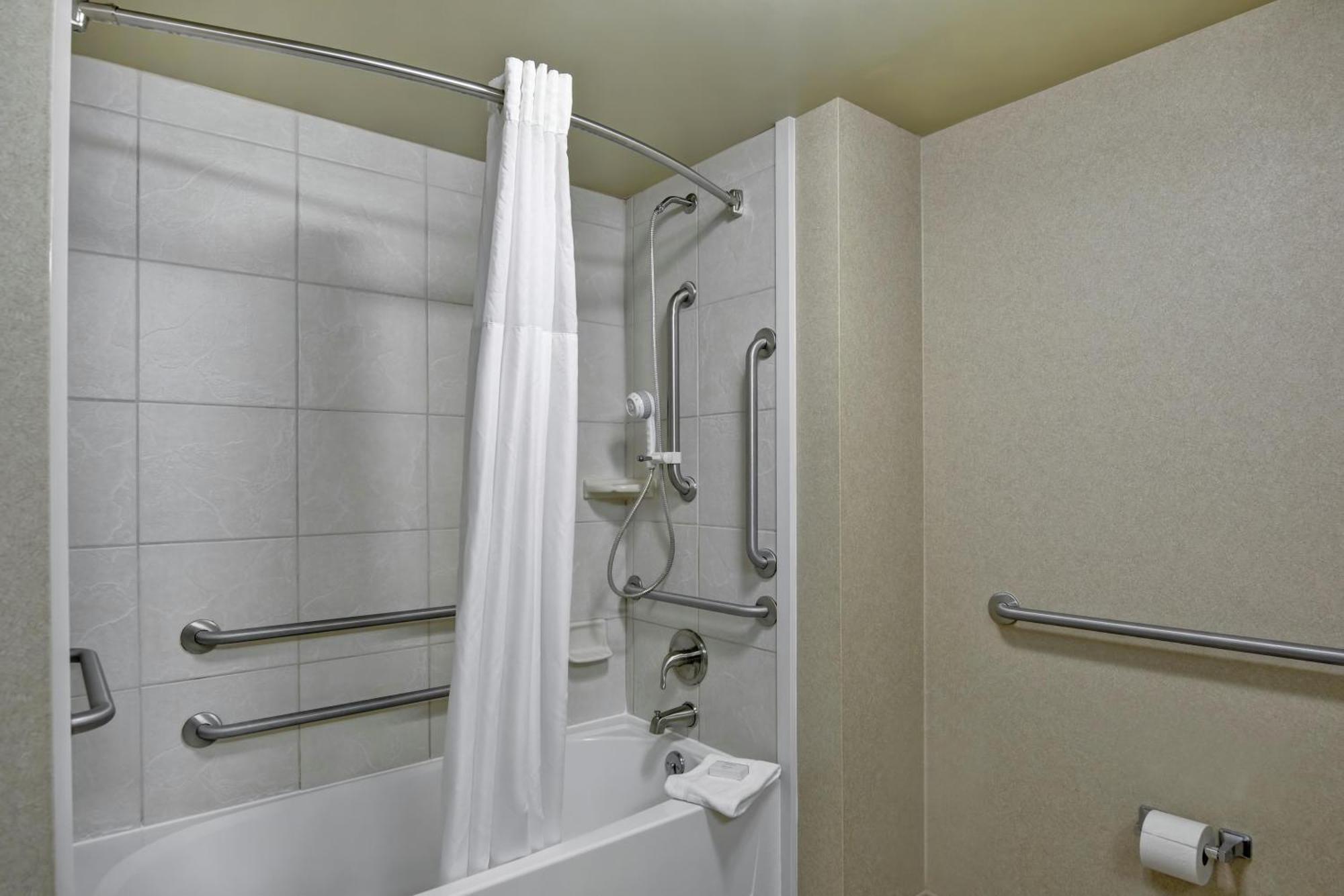 King Room Accessible Tub Mobility Hearing Access or Non-Smoking