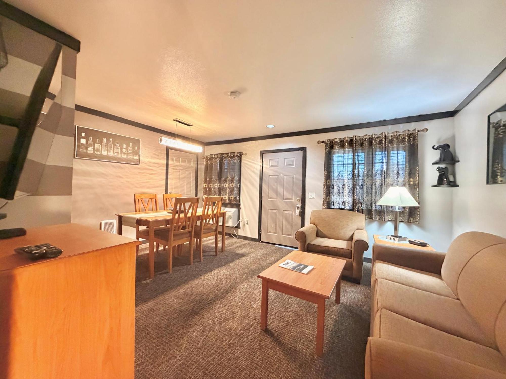 Broken Top King Spa Suite