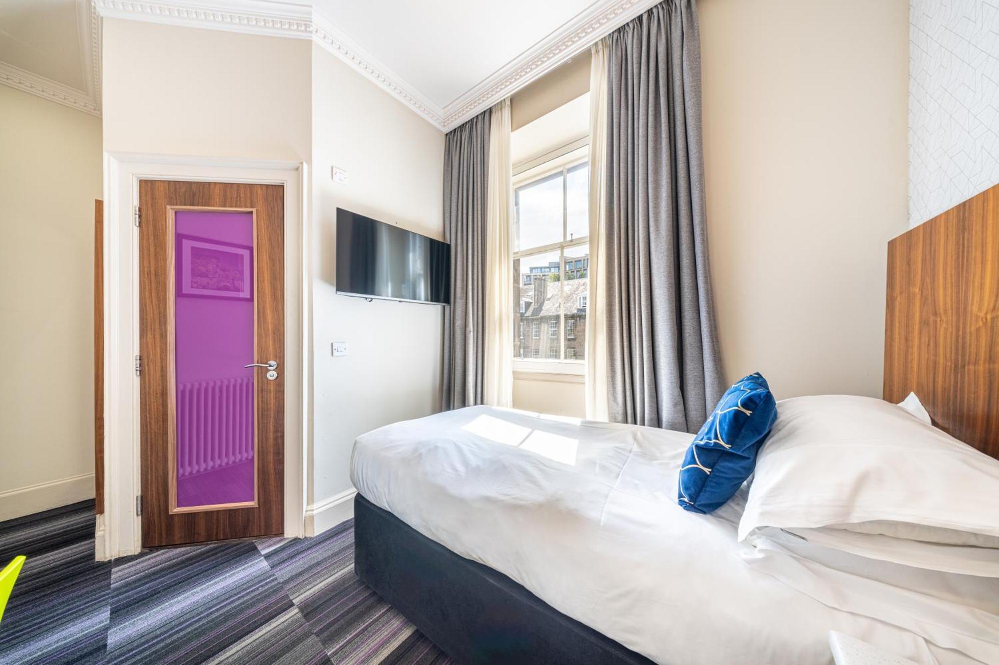 Small Single Room