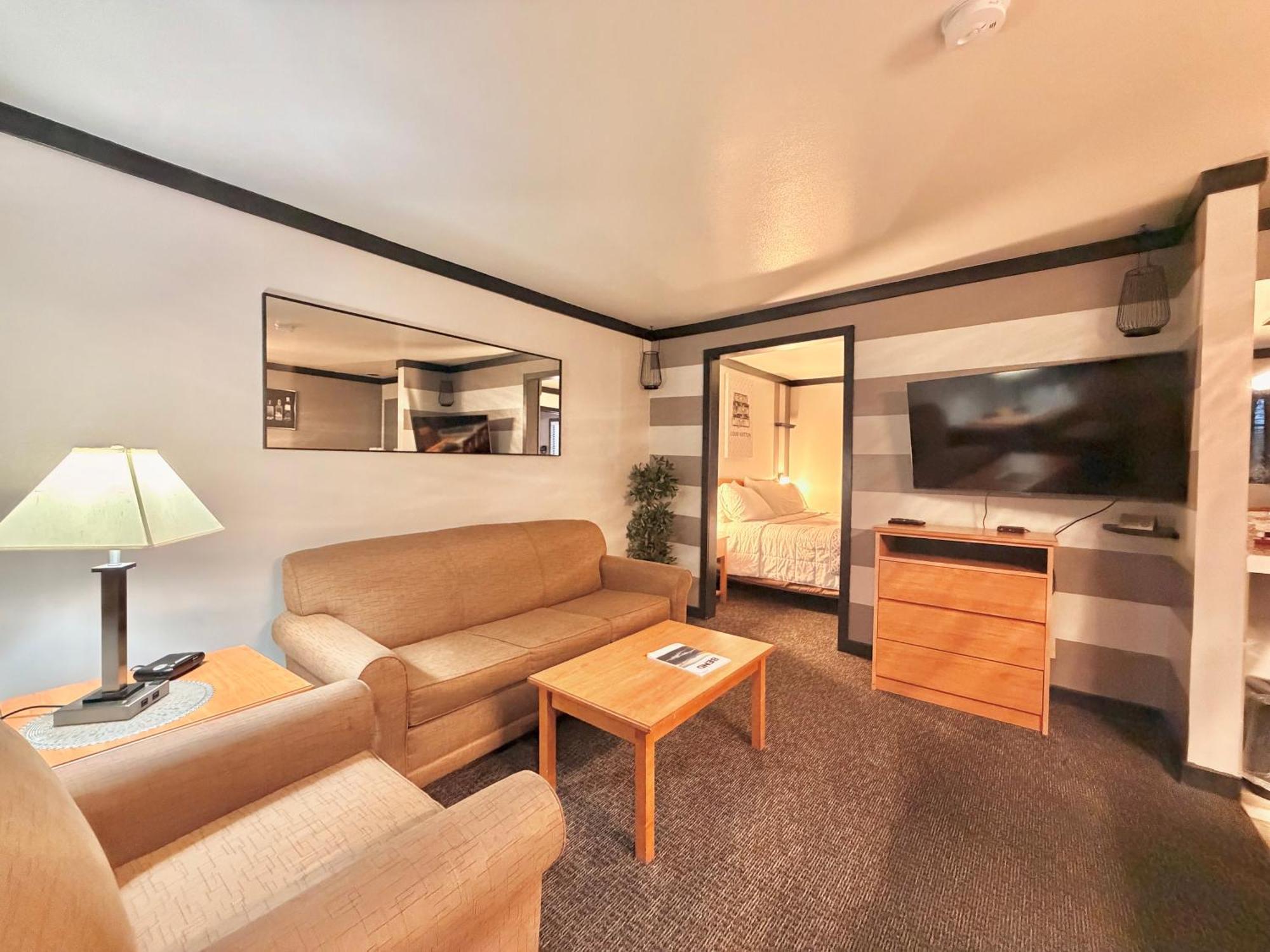 Broken Top King Spa Suite