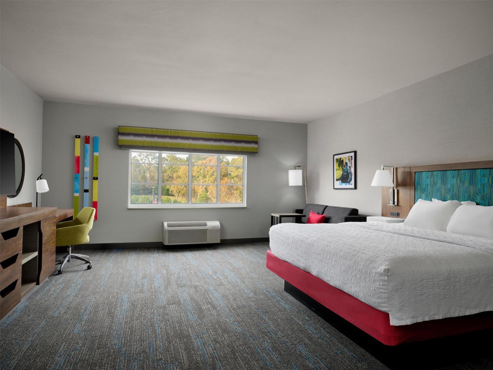 King Room King Bed Non-Smoking