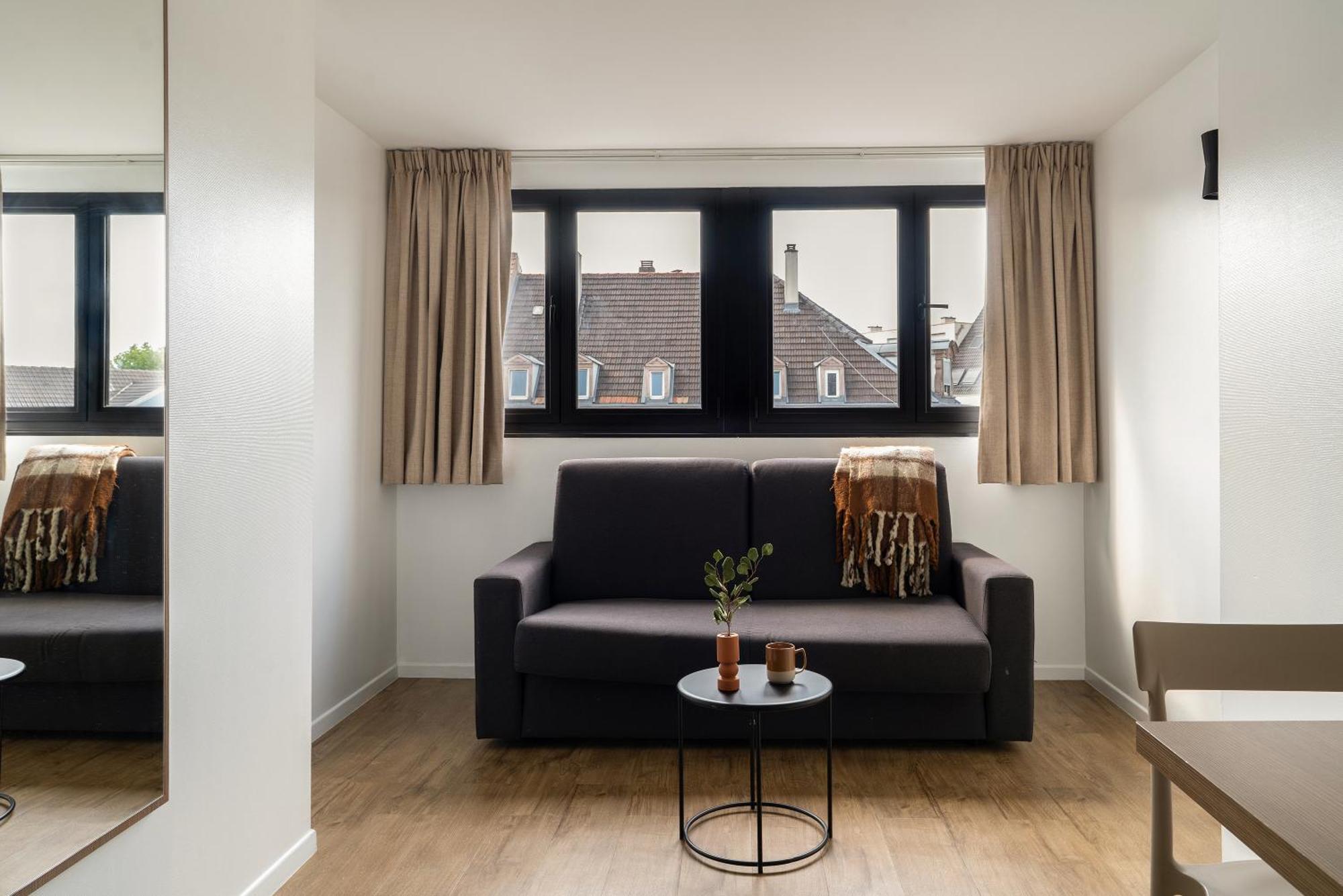 One-Bedroom Apartment