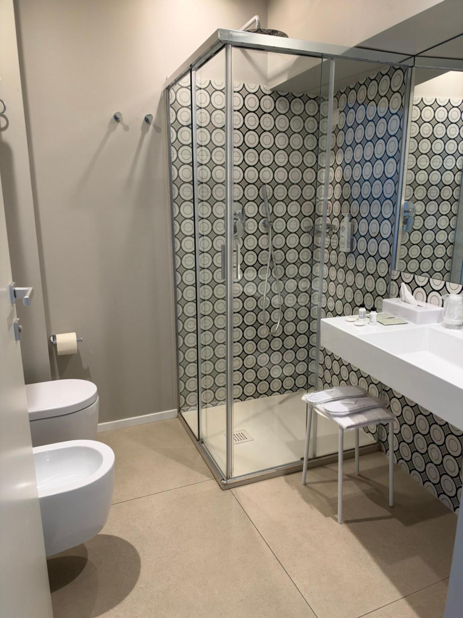 Deluxe Double or Twin Room Side Sea View