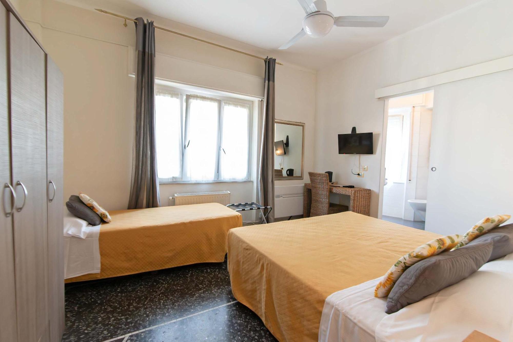 Triple Room