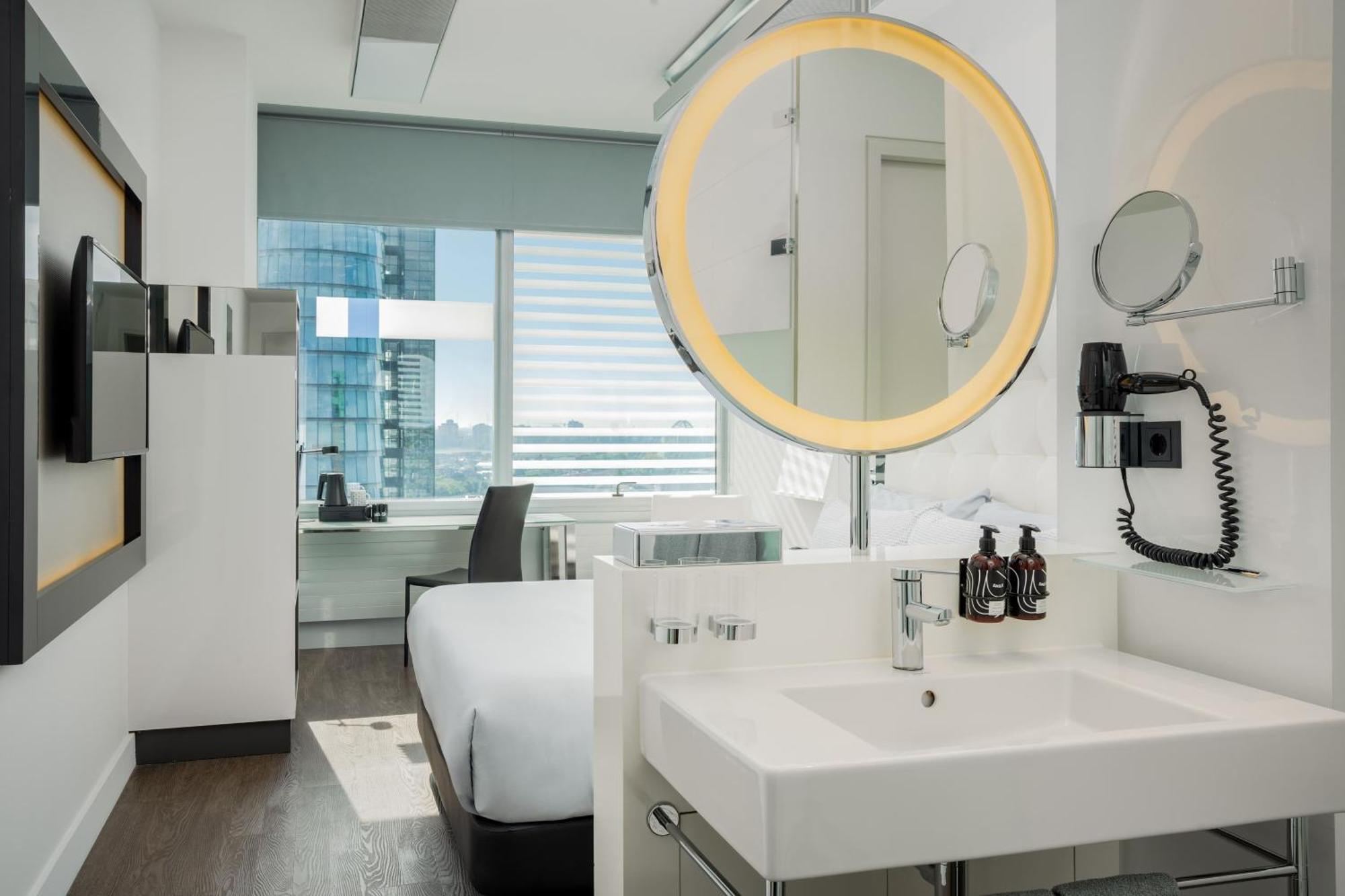 The Innside Guestroom
