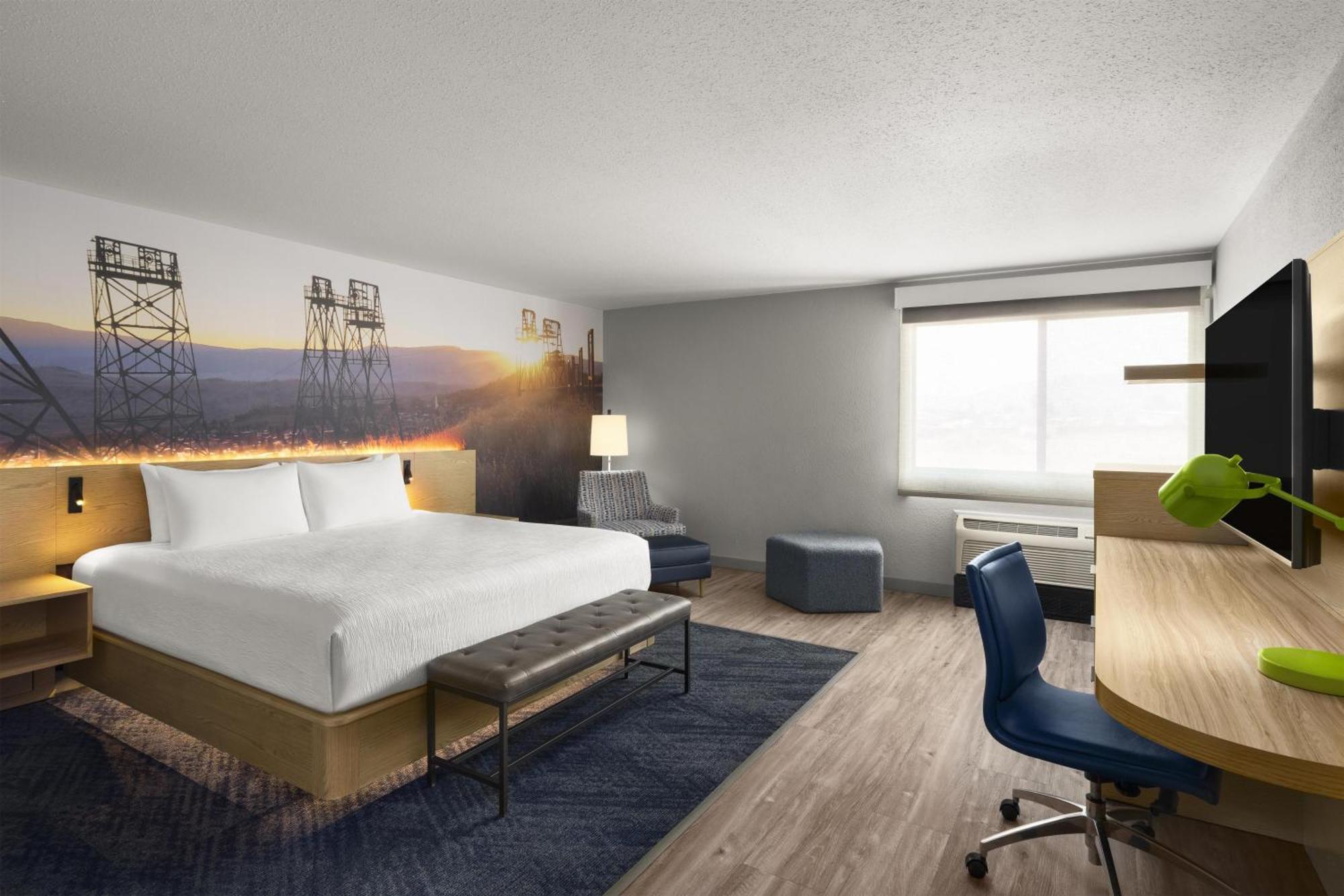 Deluxe King Room