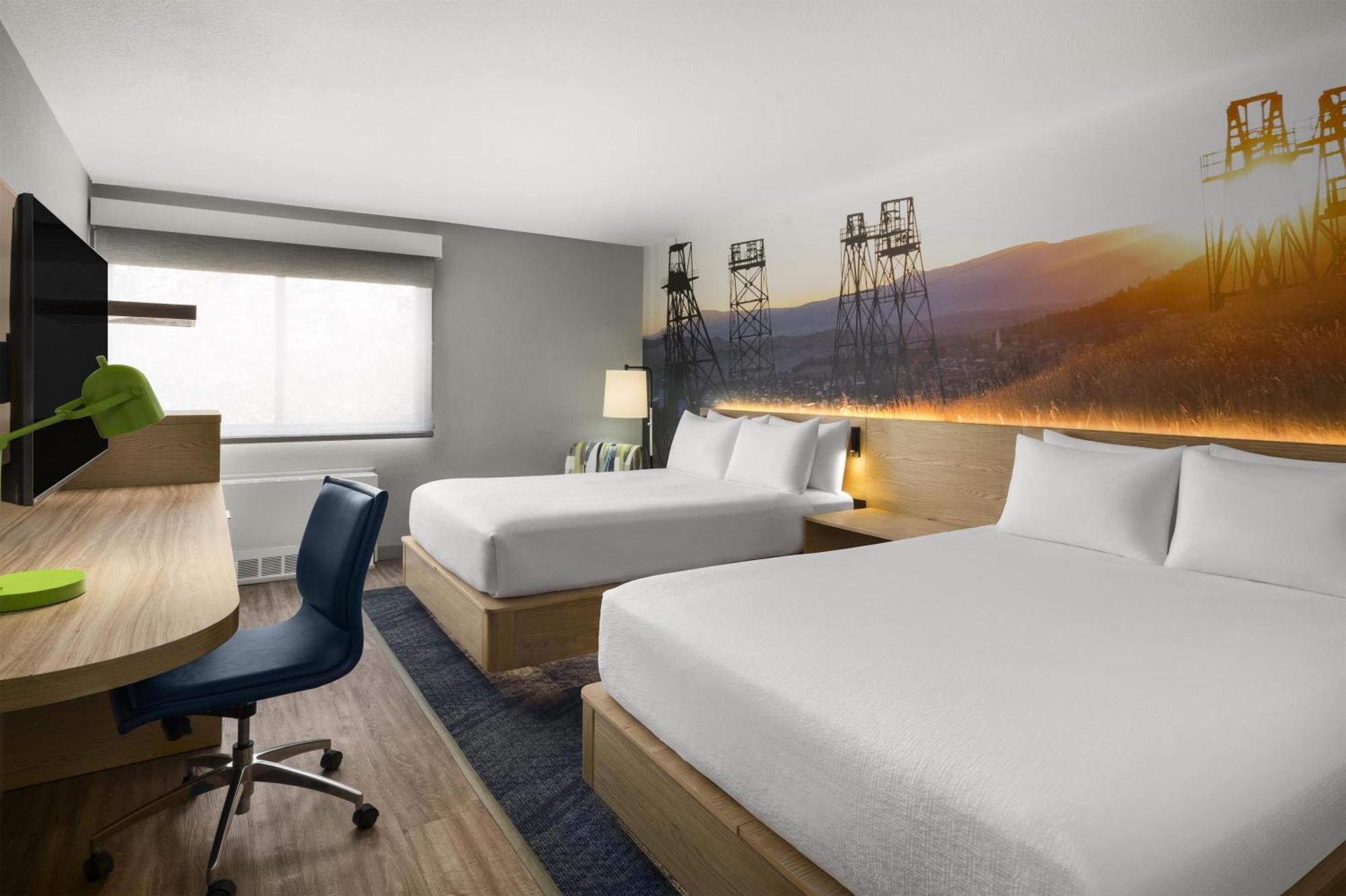 Queen Room Two Queen Beds Pet Friendly