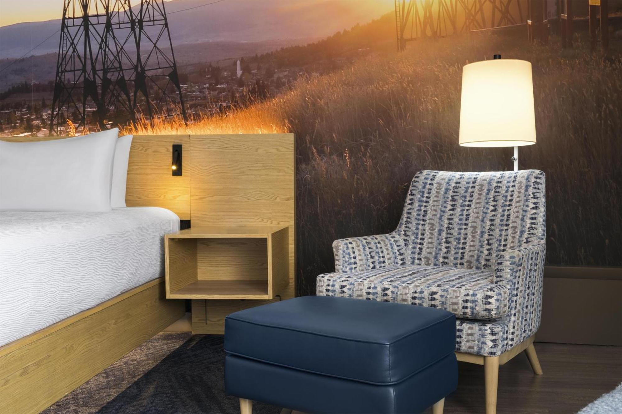Deluxe King Room