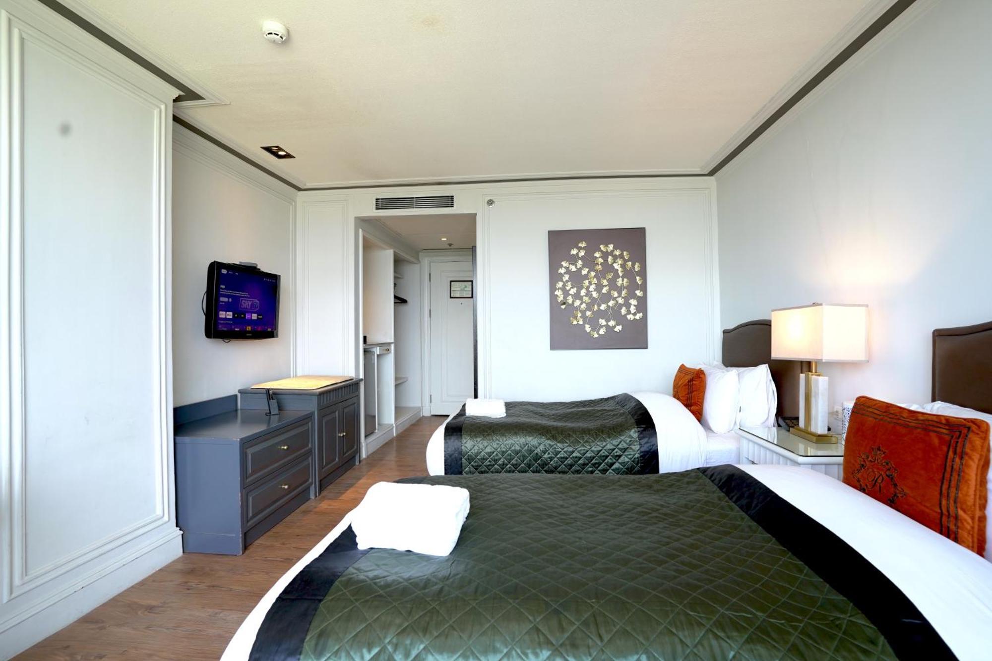 Deluxe Double or Twin Room