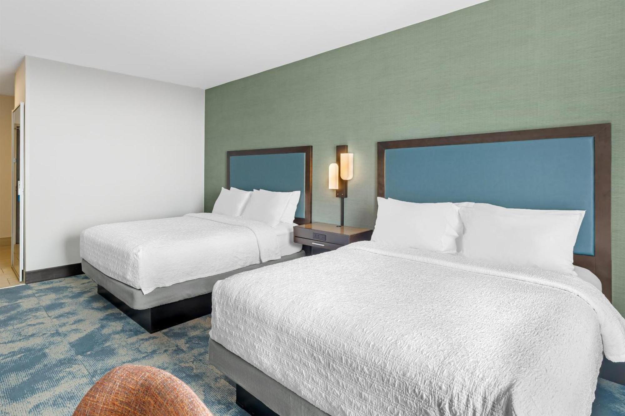 Queen Room Two Queen Beds