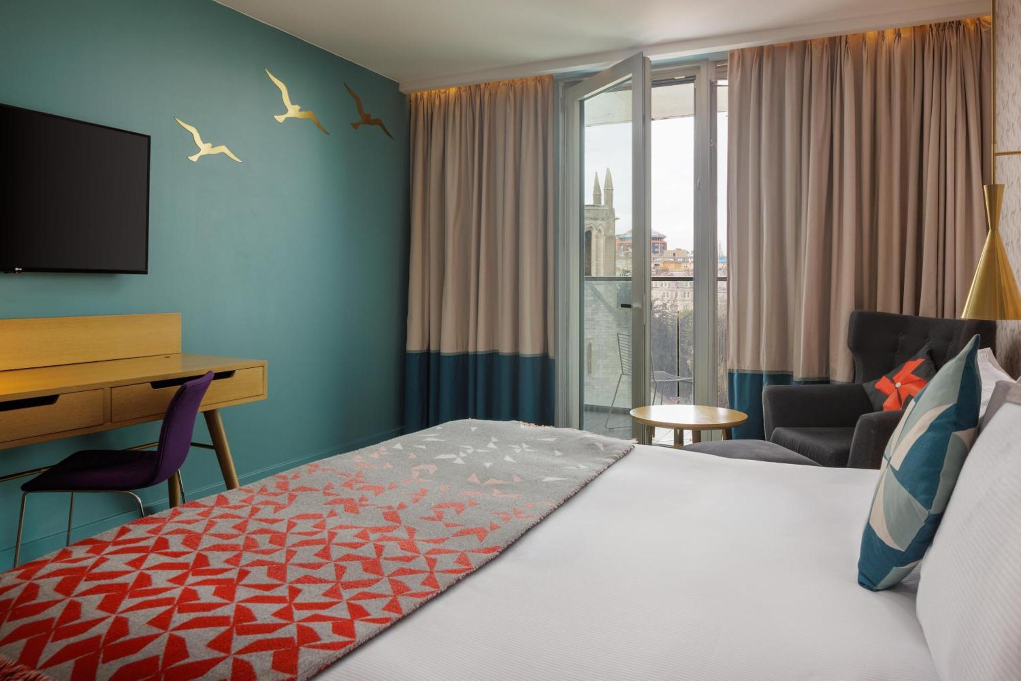 King Guest Room Balcony
