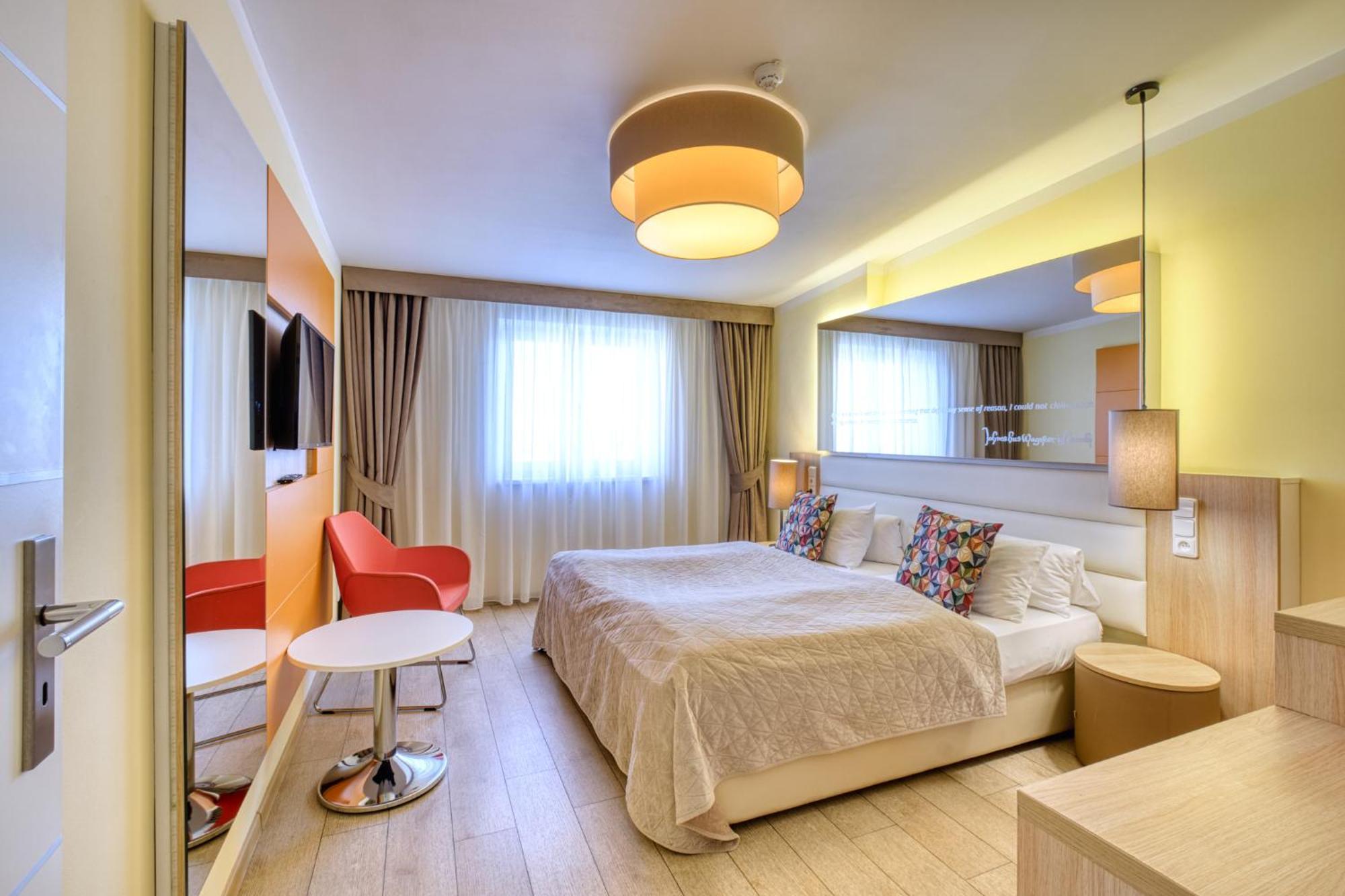 Double or Twin Room Garden or Patio View