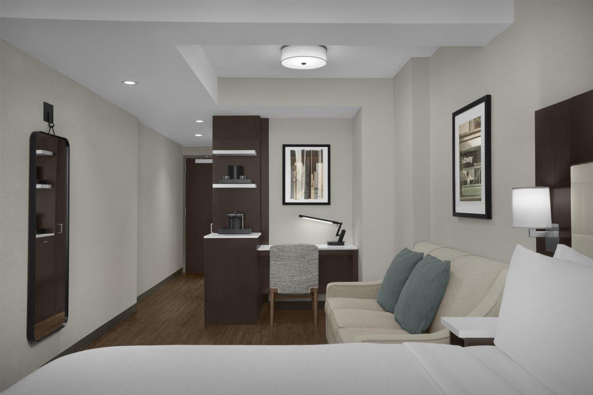 Junior King Suite Hearing Accessible