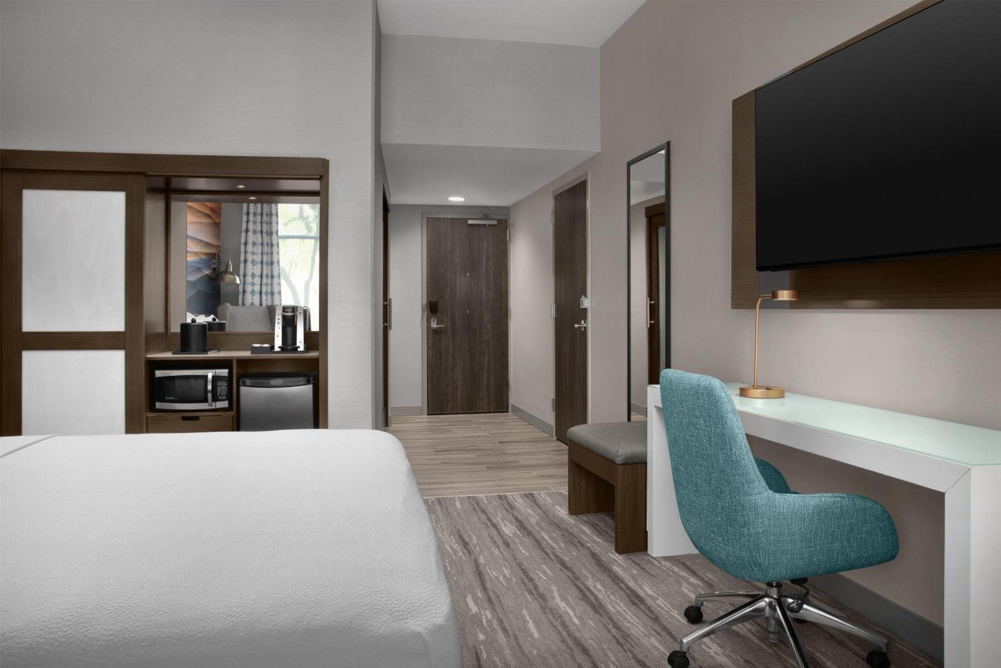King Room Roll Shower Mobility Access