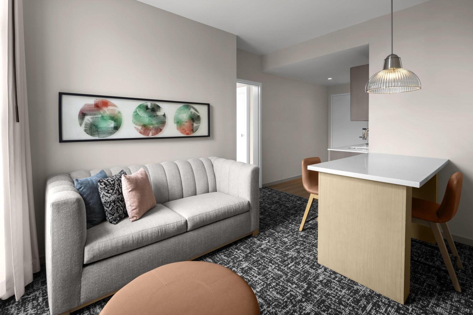 One-Bedroom Suite Two Queen Beds River View