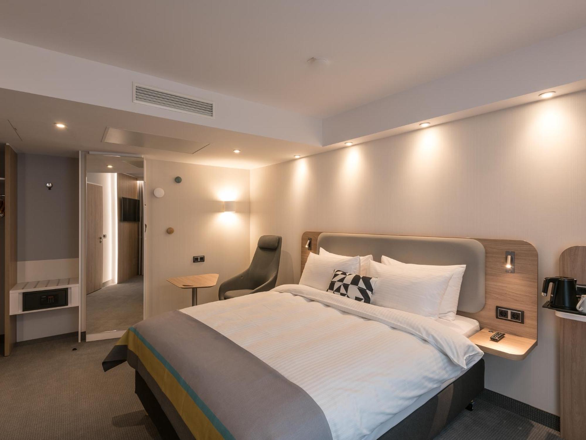 Standard Double Room Disability Access