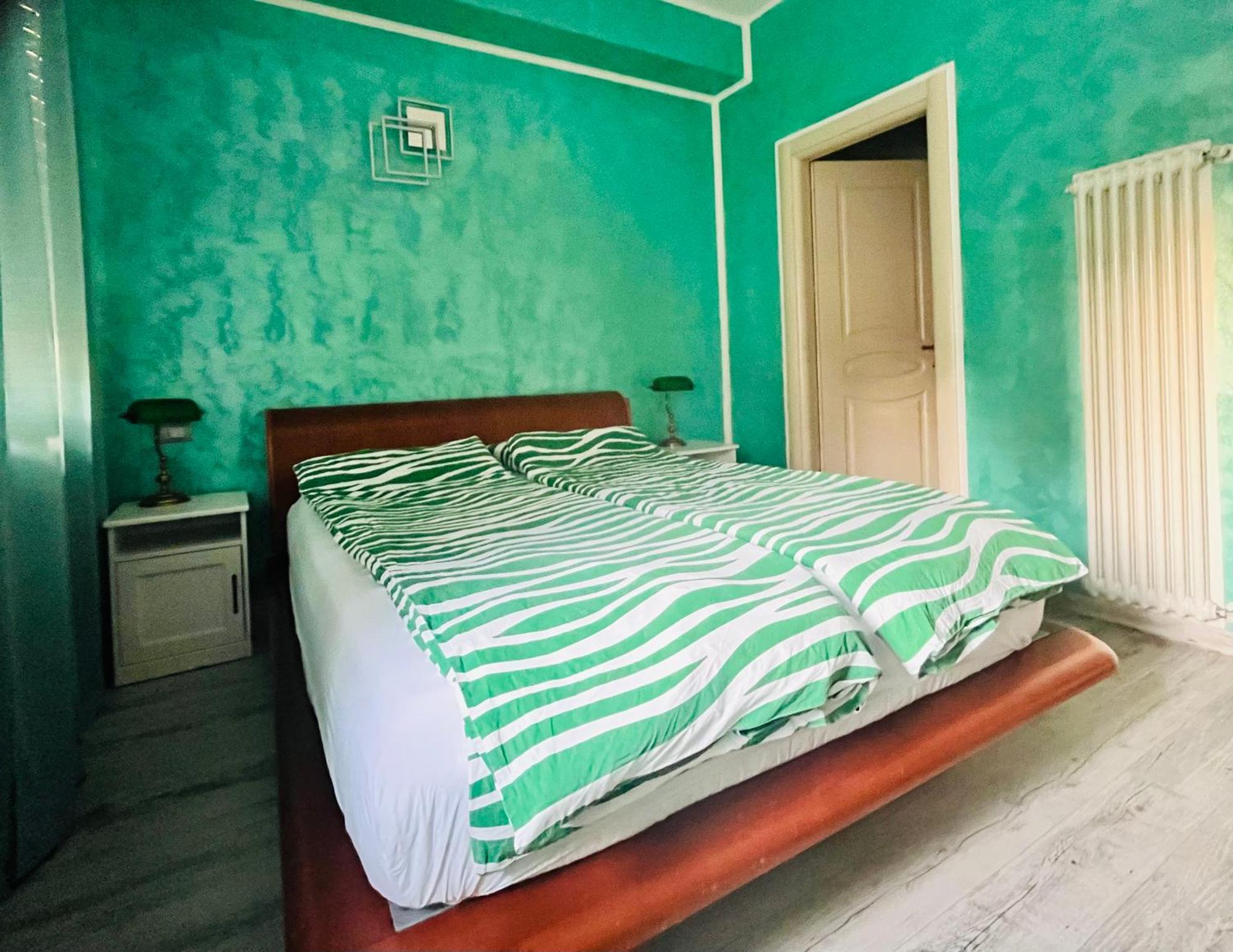 Double Room Private Bathroom
