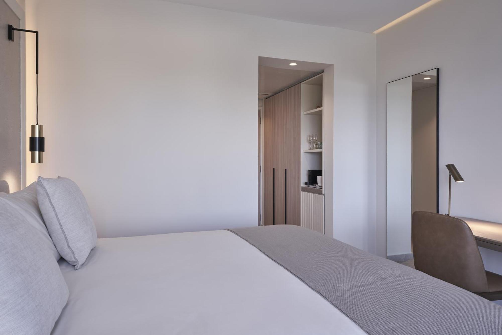 Twin or Double Room Sea View