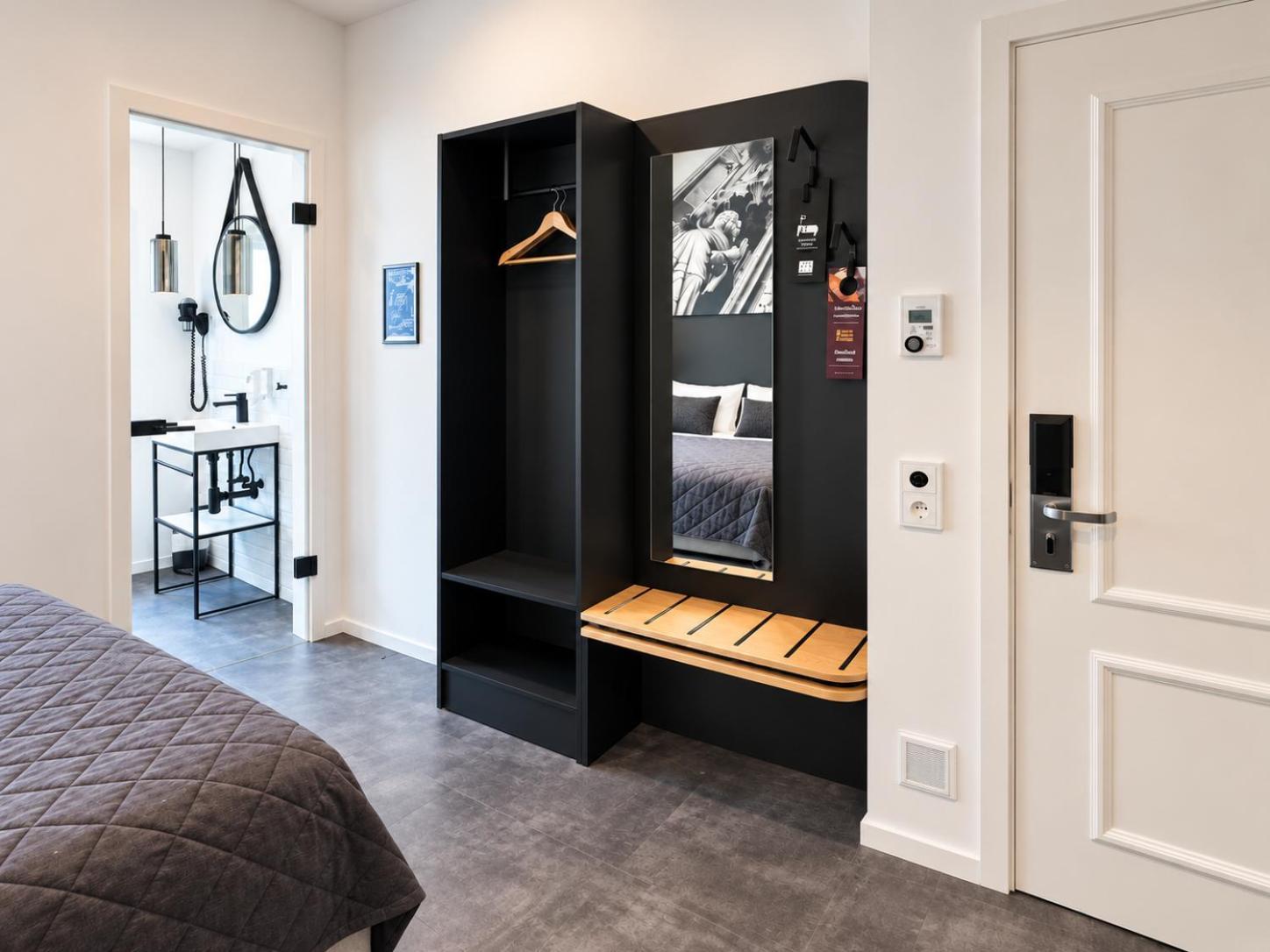 Compact Double Room Old Town View