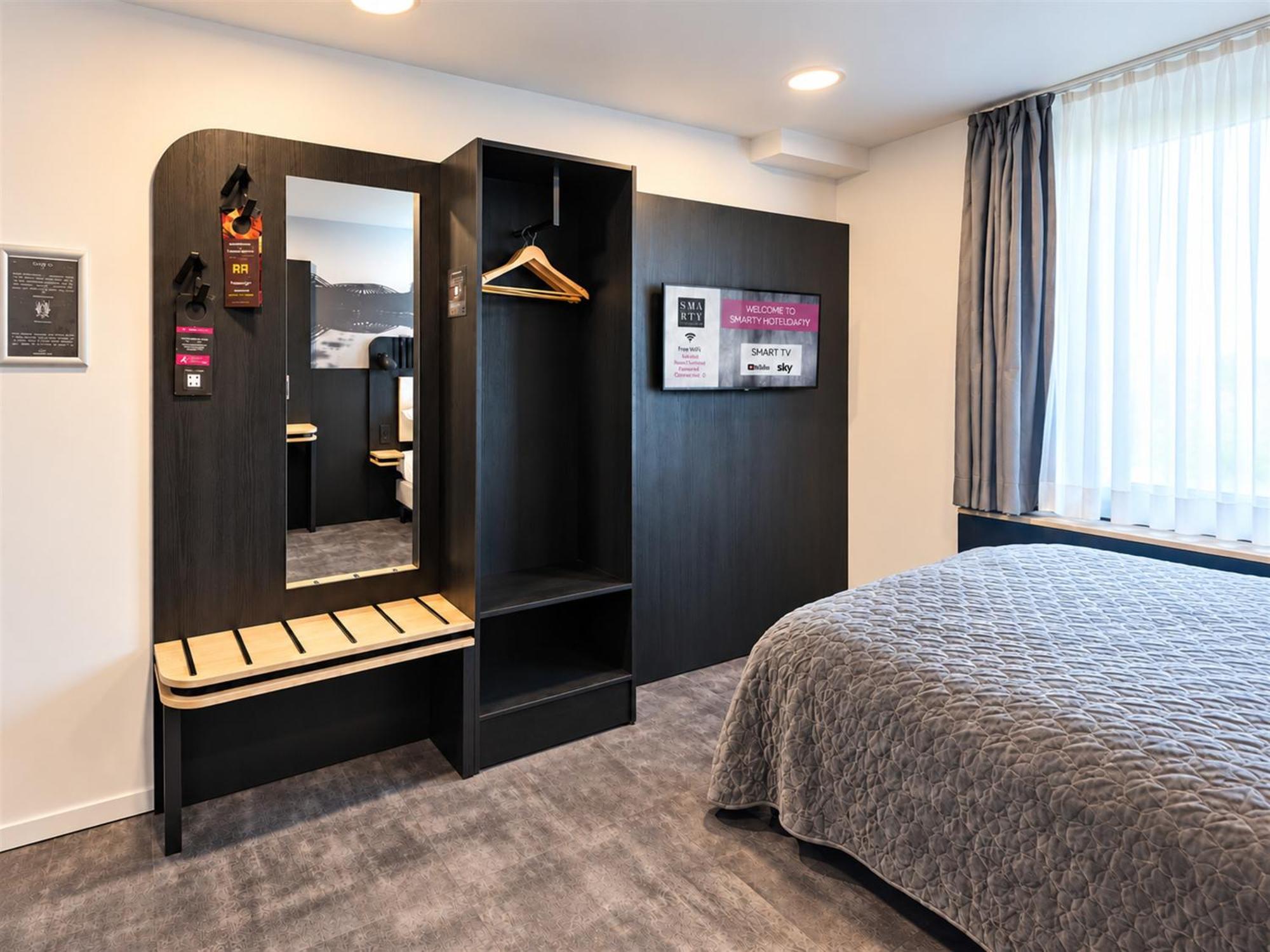 Compact Double Room Old Town View