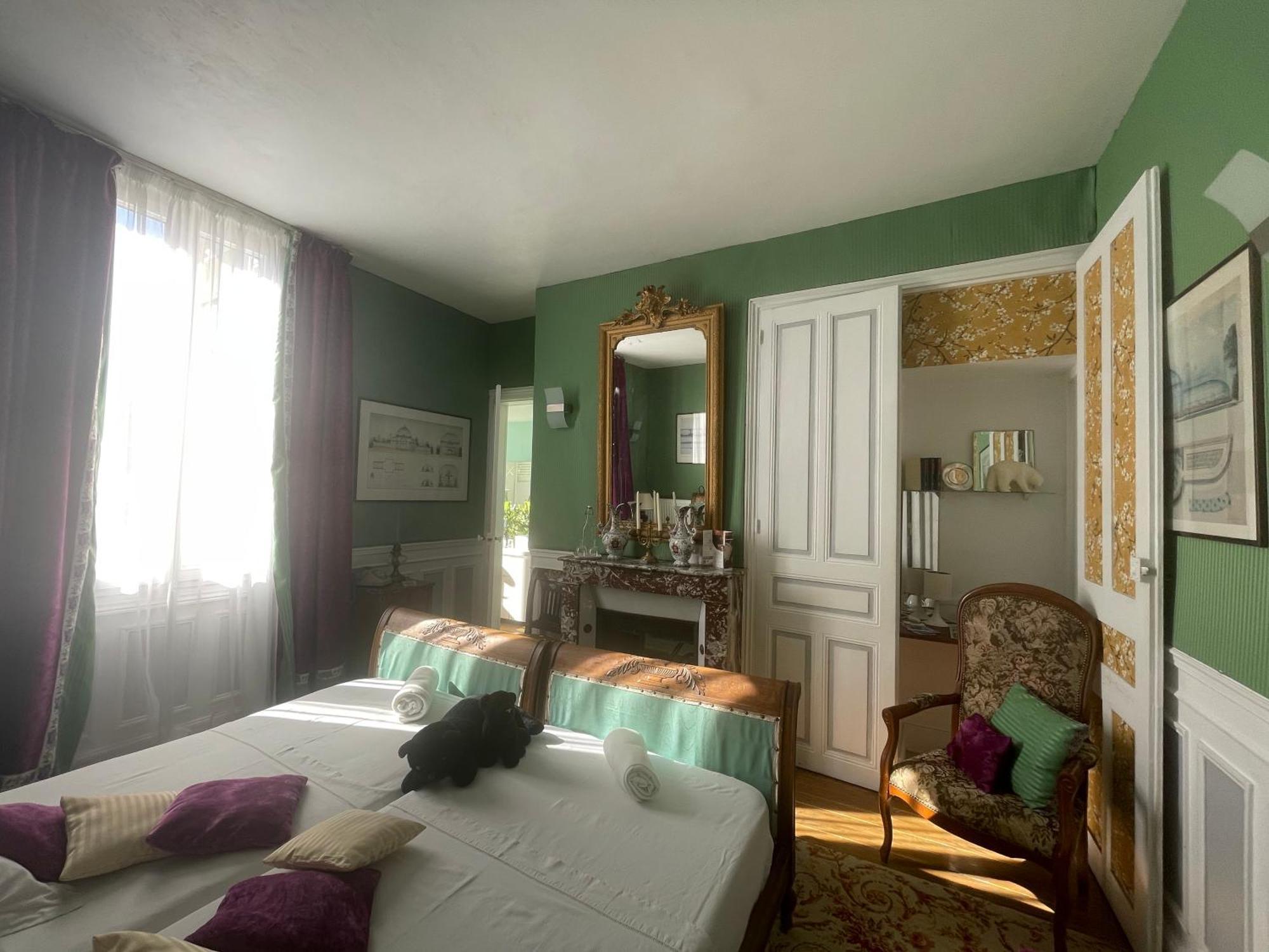 Large Double Room