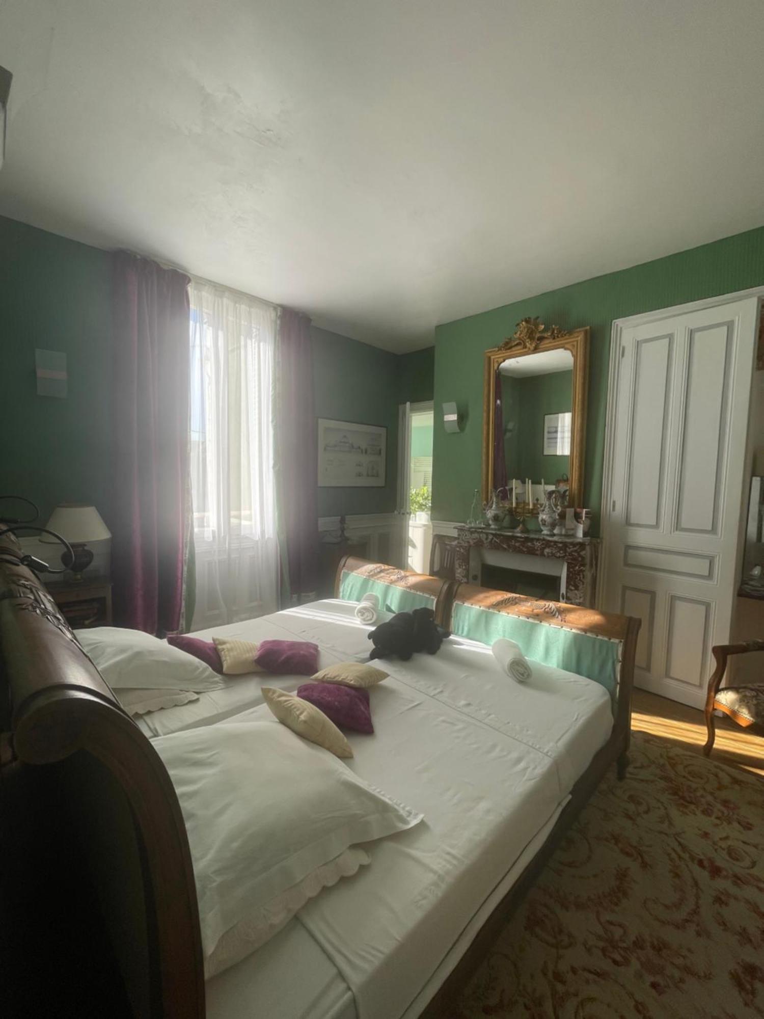 Large Double Room