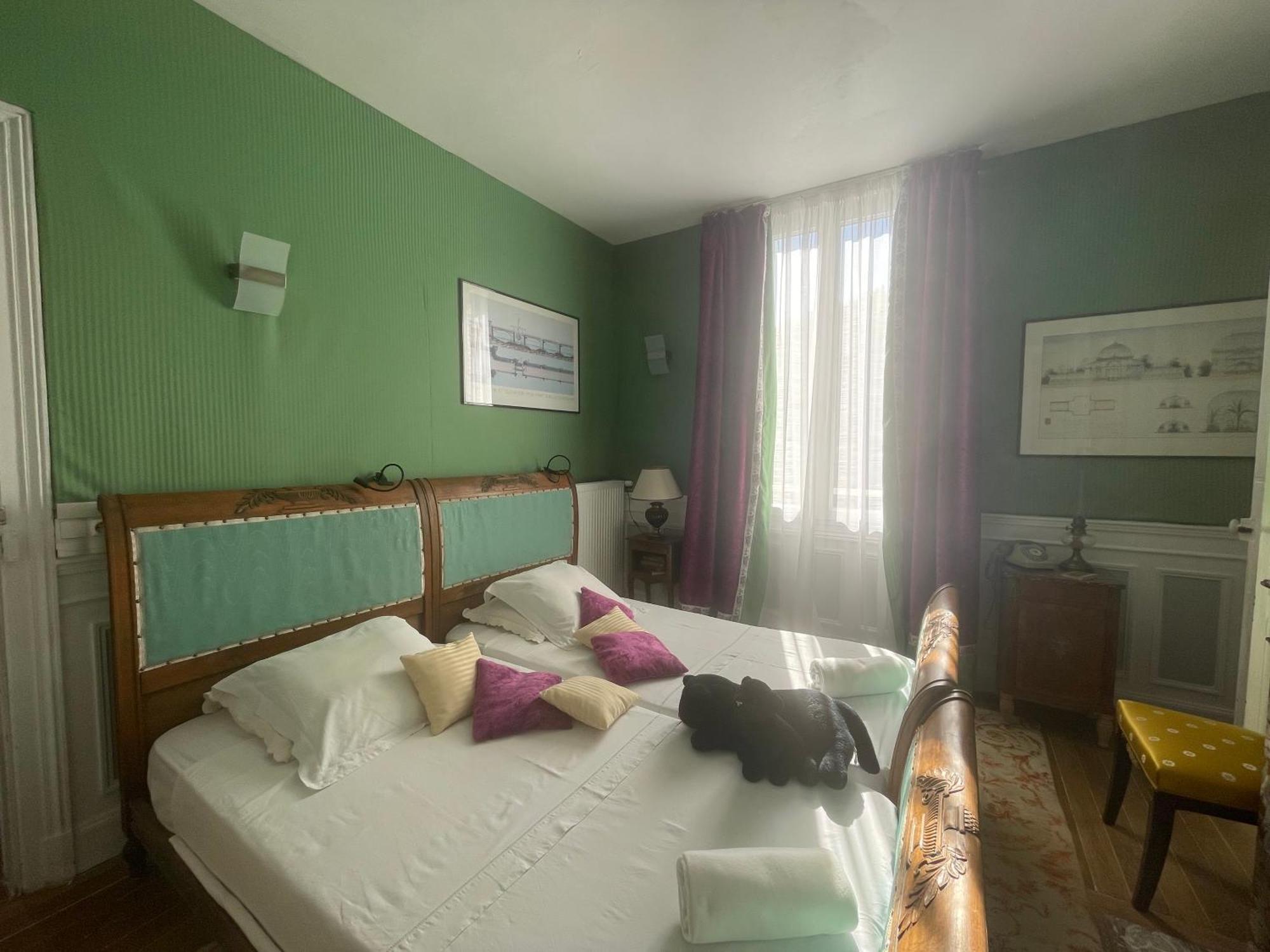 Large Double Room