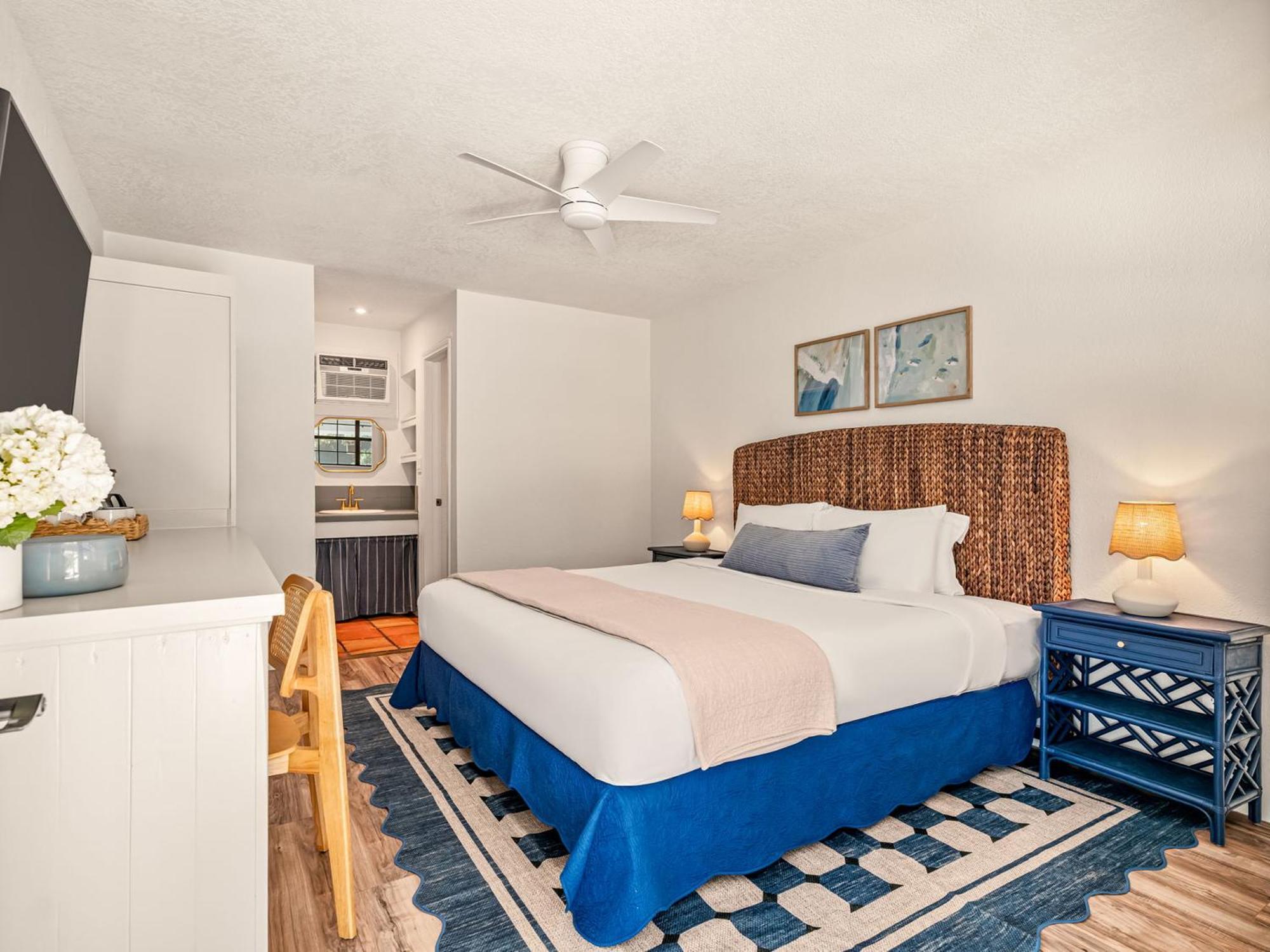 Standard King Room
