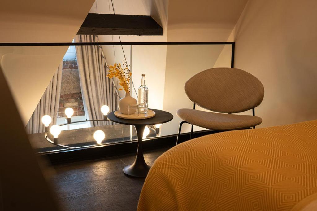 Deluxe Studio
